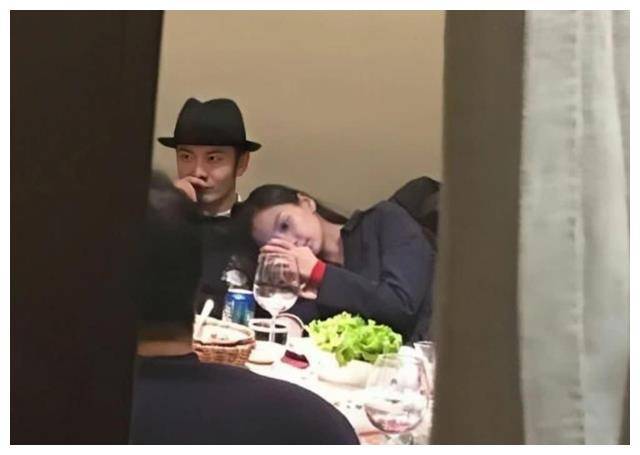 叶珂晒豪宅百万包包,与黄晓明交往后的经济逆袭!_baby_生活_孩子