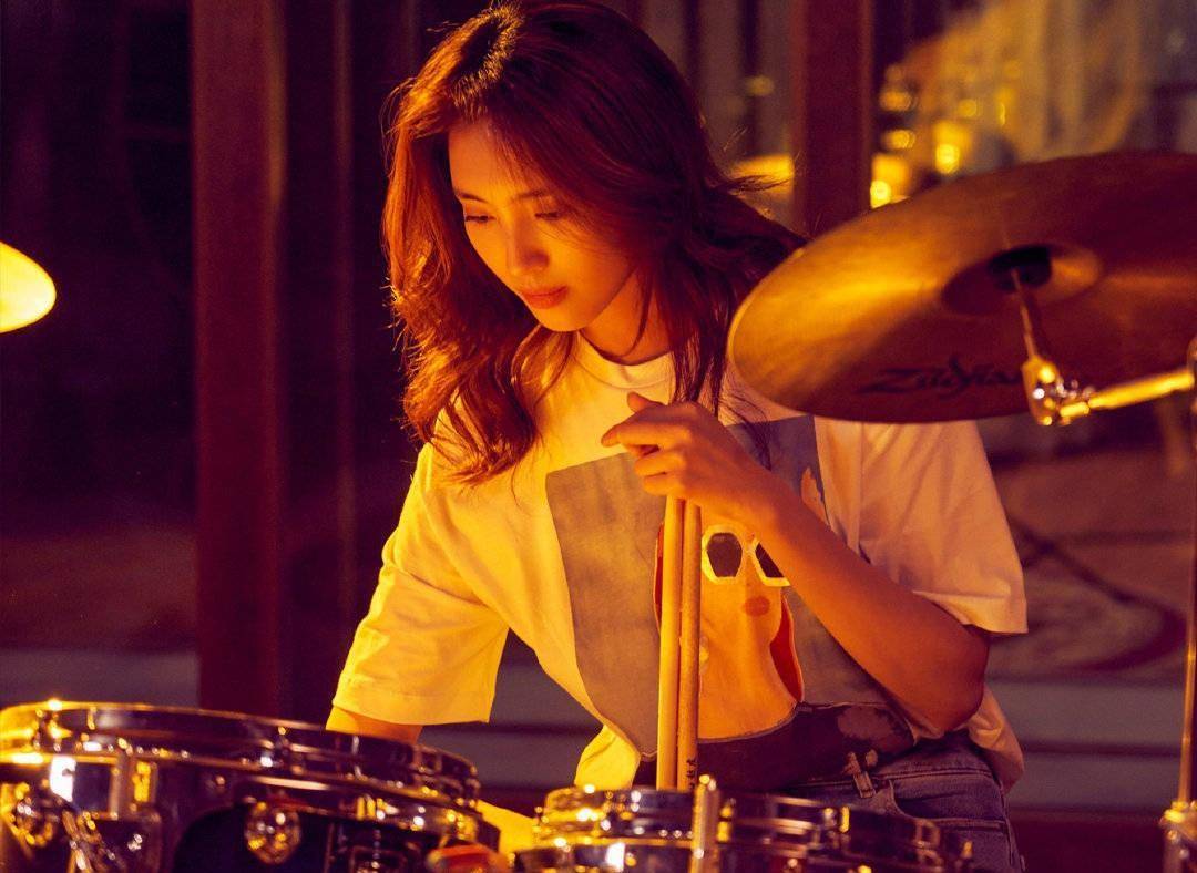 直到张嘉益刘涛主演的电视剧《对你的爱很美》开播,王紫璇再次出现在