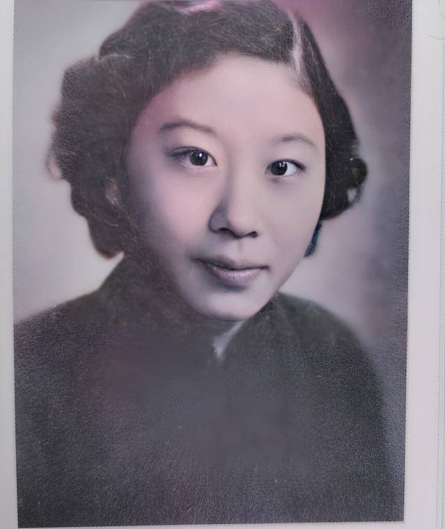 原创民国名媛她追求者众多却一生未婚无儿无女真相令人感动