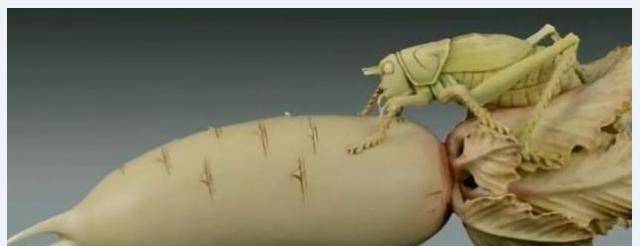 当然,这里"十全老人"指的可不是乾隆自喻的美德,而是后世指其奢靡成风