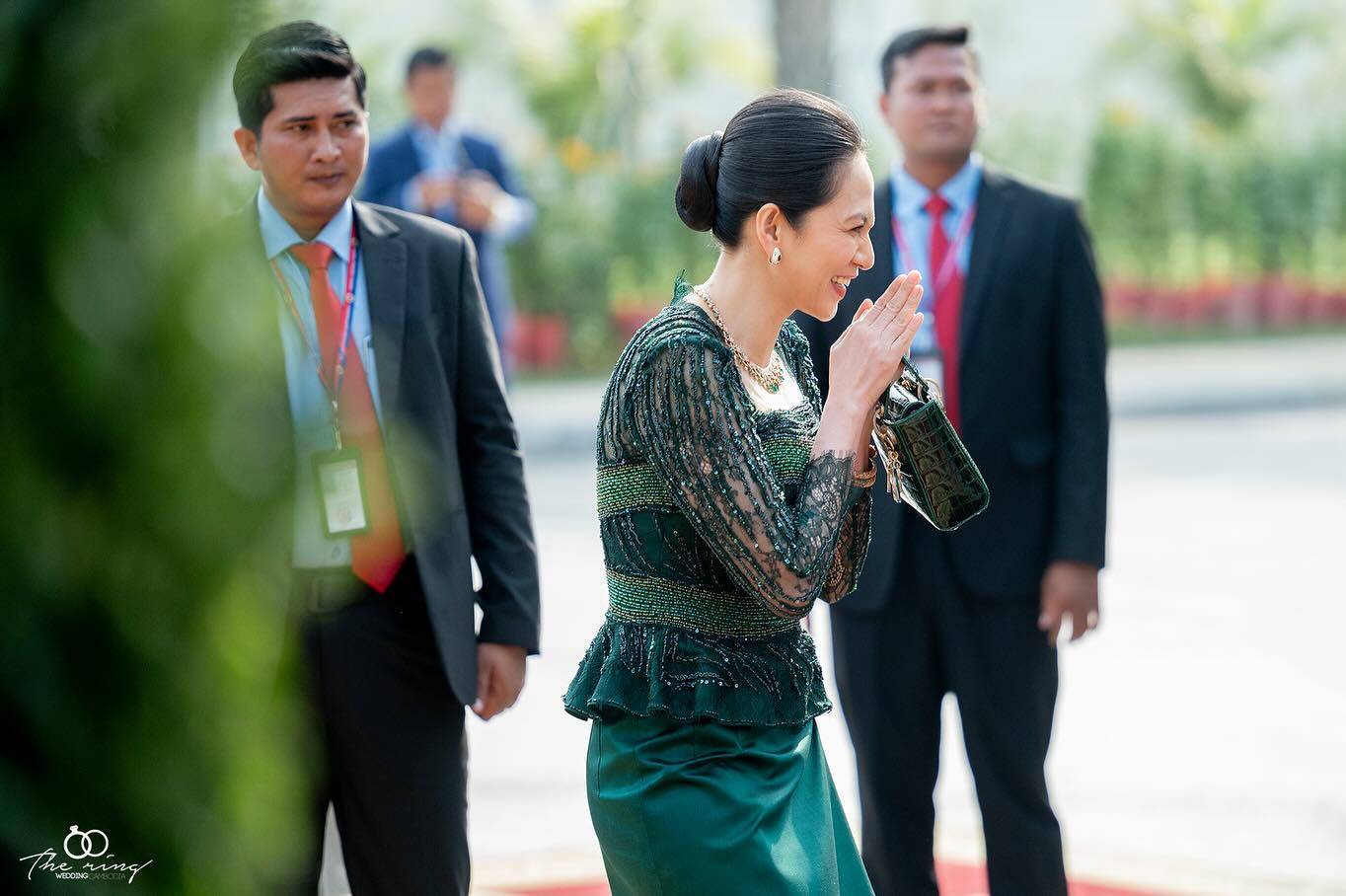 柬埔寨华人富商儿子大婚洪森洪玛奈都来了场面奢华新娘旺夫脸