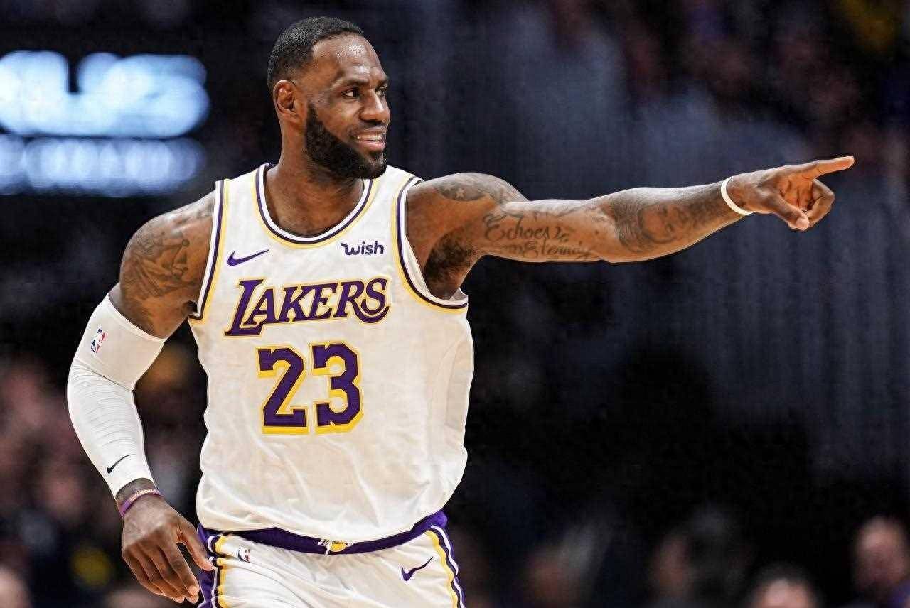 原创历史第4詹姆斯胜场超越斯托克顿他能超越邓肯1001胜吗