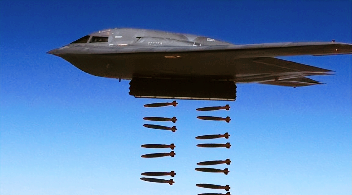 b2轰炸机奔袭55000公里,除性能强,更可怕的是美国的军事基地_飞行