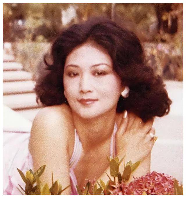 香港第一贵妇,一嫁富商,二嫁医生,今78岁腰围惊人66厘米_苗金凤_生活