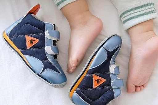 做好这些养成宝宝学步好姿势