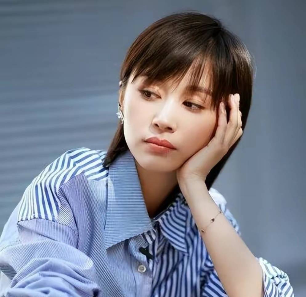 美女大pk成都和武汉一样盛产女明星个个都是天仙下凡