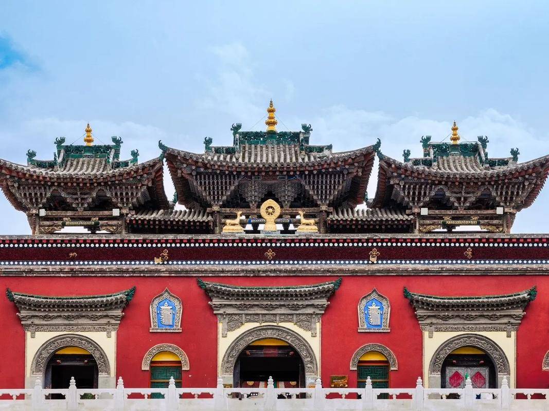 西宁塔尔寺四日游最佳路线,塔尔寺旅游4天3晚旅行方式,最强方案_导游