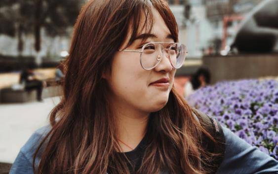 原创当年中奖一亿的信小呆被网友称为锦鲤女王如今连普通人都不如