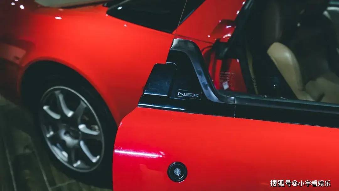 实拍讴歌nsx-t:这台红色本田,曾让法拉利很不爽_搜狐汽车_搜狐网
