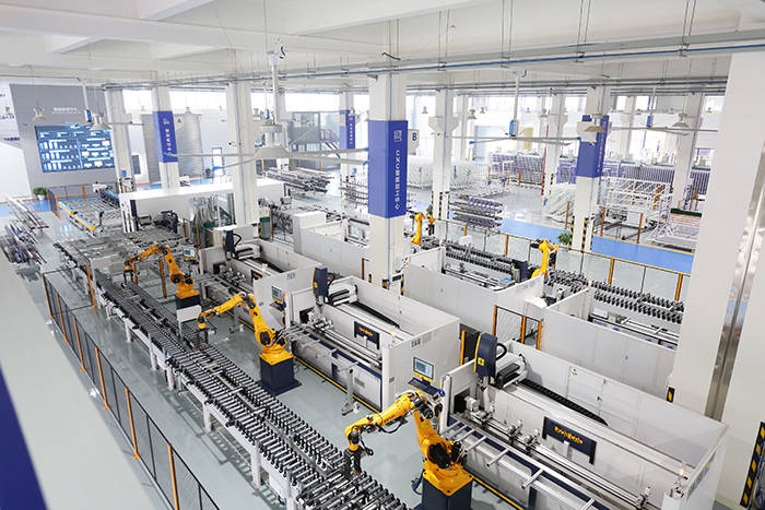 鉴证门窗智造能力,3月19日央视网《超级工厂》走进皇派门窗_产品_制造