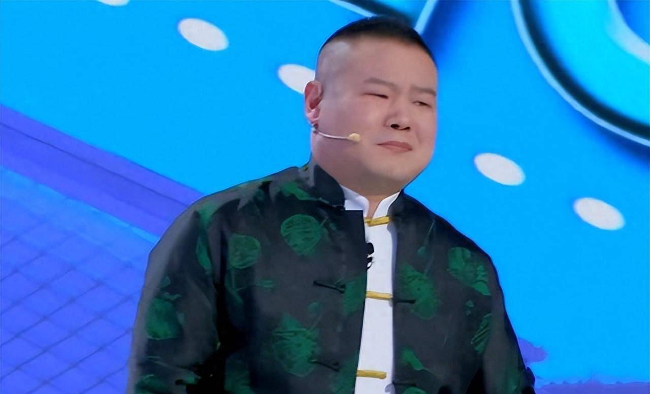 把岳云鹏弄得非常不好意思,直接扭头,捂脸不敢面对观众