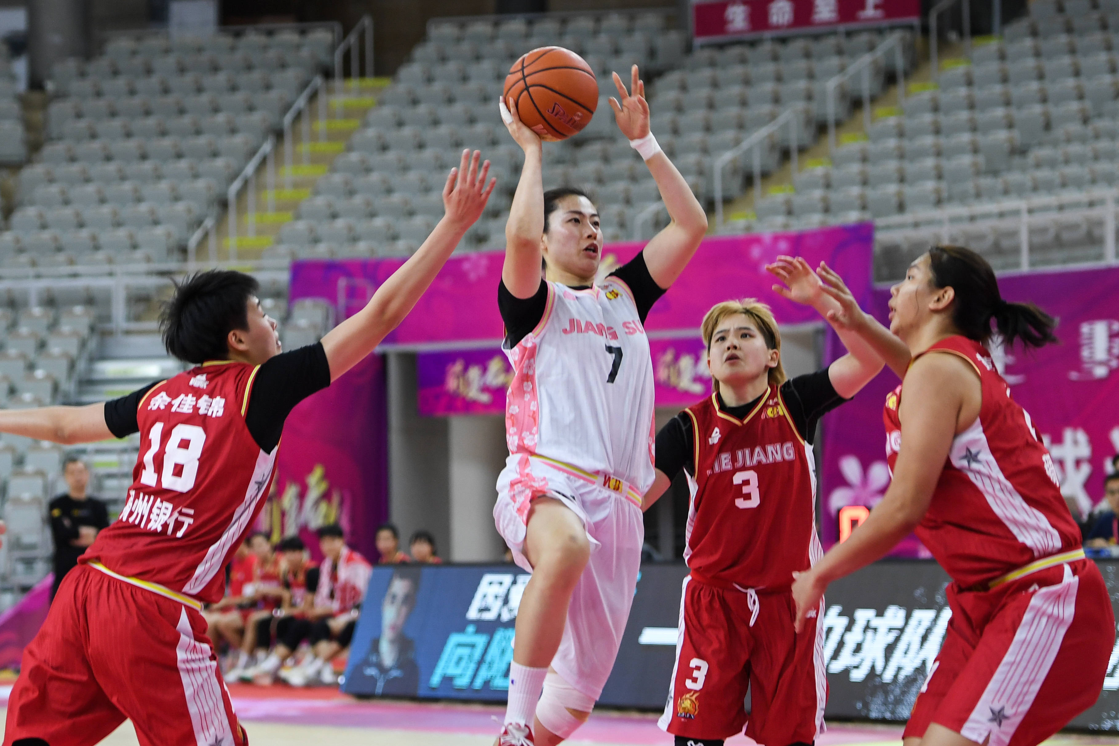 2023-2024年的wcba,对中国女篮而言,不仅是一场挑战,更是一次展示实力