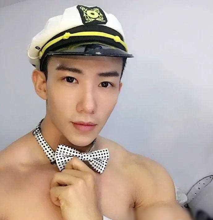 32岁刘翔泡走性感67女私教看完网友直呼这身材太顶了