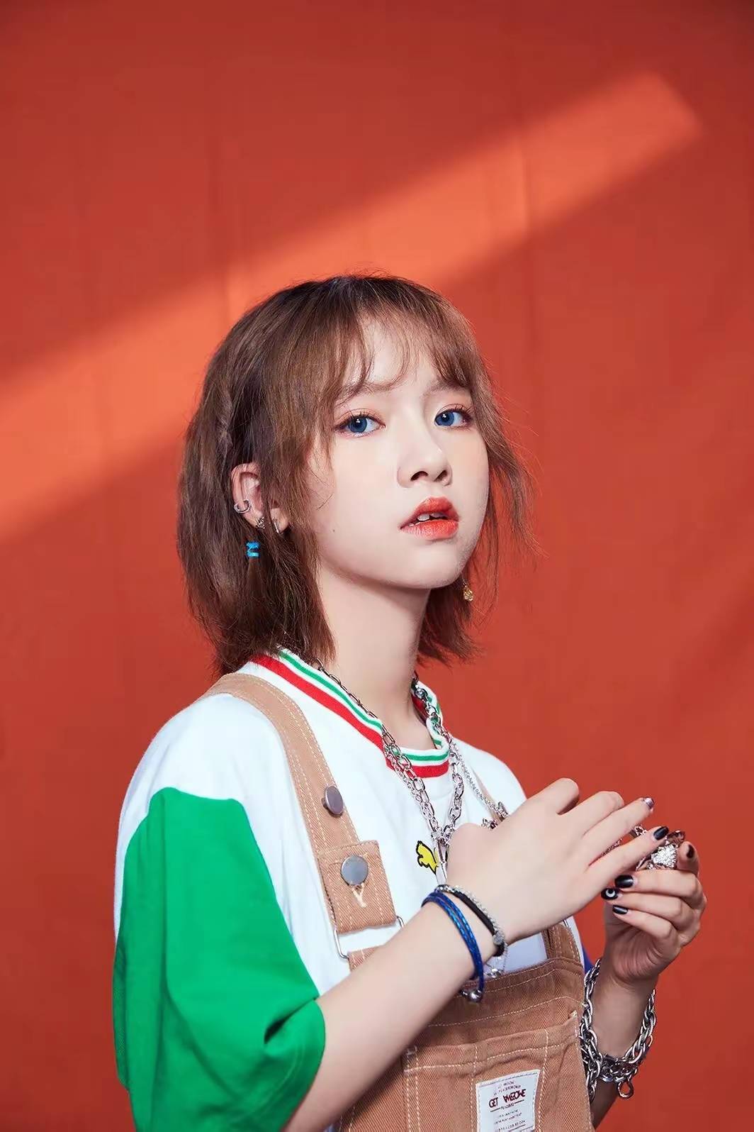 广西女星好美呀!这6位广西女星,个个貌美如花,婀娜多姿