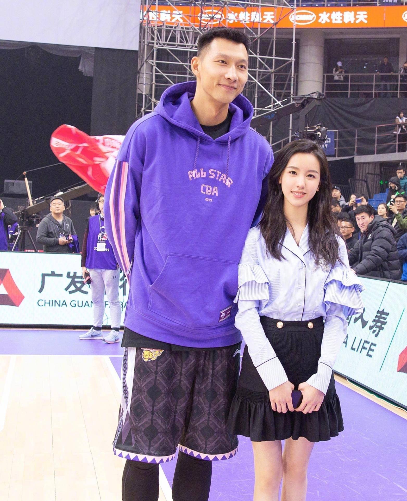 原创小女人有多得宠陈都灵易建联最萌身高差太招人喜欢了