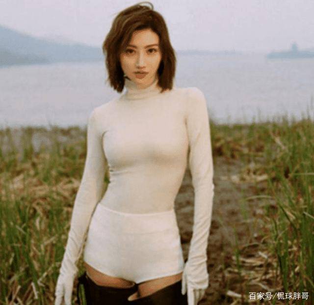 景甜10年前旧照被扒,看到原图瞬间懵了,简直难以相信自己的眼睛