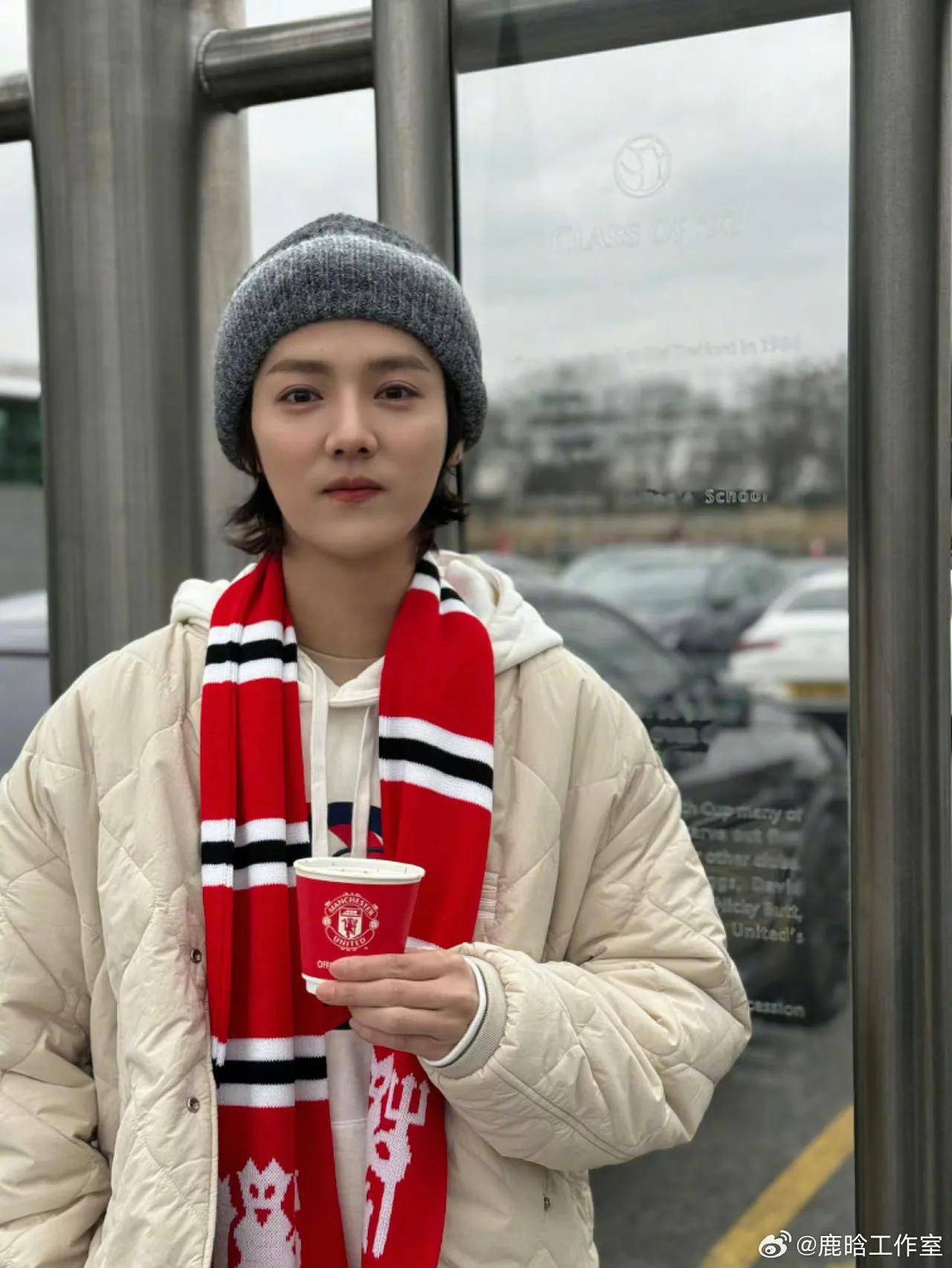 原创鹿晗愈发女相脸部浮肿姨化像是没有牙被嘲已配不上关晓彤