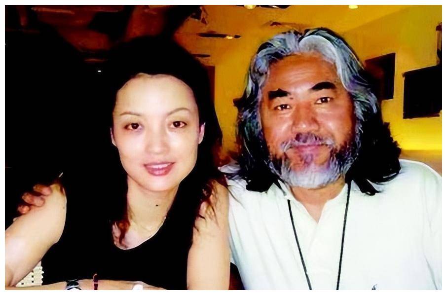 72岁张纪中又当爹42岁娇妻杜星霖官宣四胎晒彩超已怀孕50多天