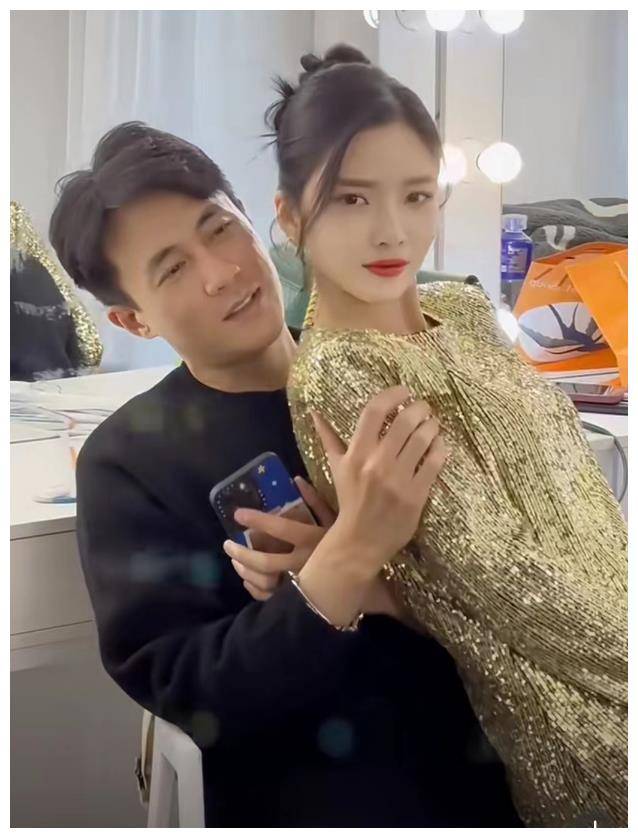 杜淳老婆自信全素颜眼部问题引讨论肌肤惹羡慕