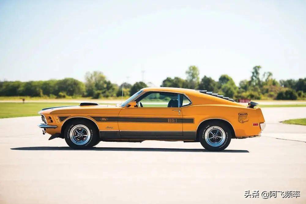 废弃谷仓发现罕见 1970年福特mustang mach 1特别版_搜狐汽车_搜狐网