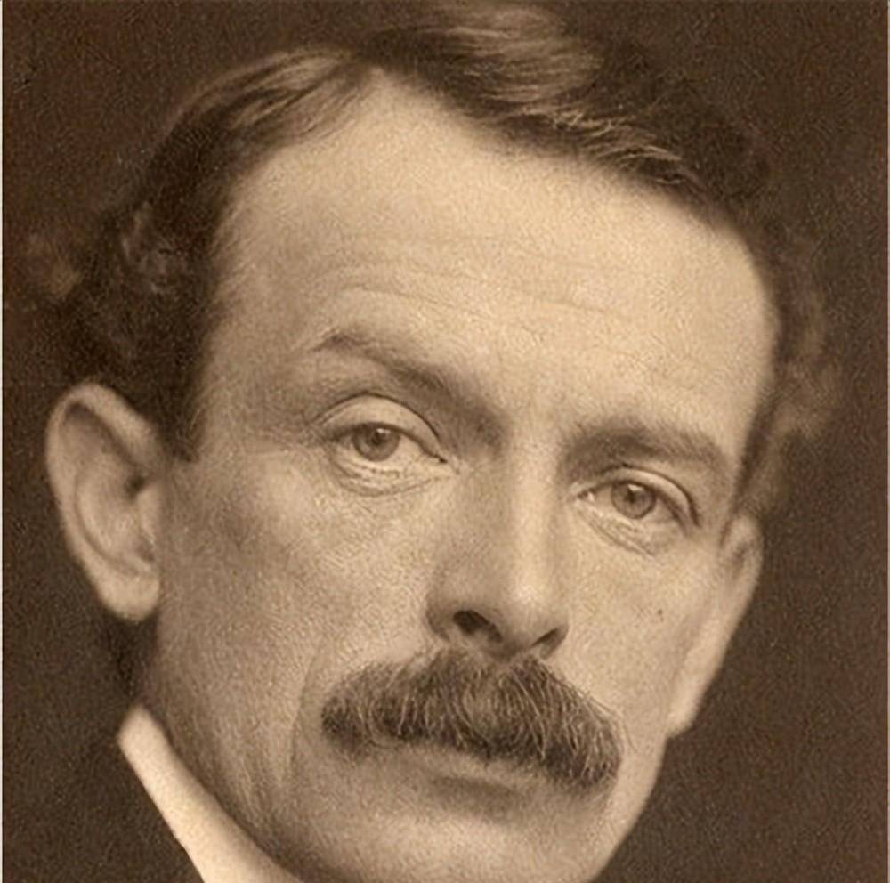 一百年前也有一个血统复杂的首相黯然下台_劳合_乔治_威尔士