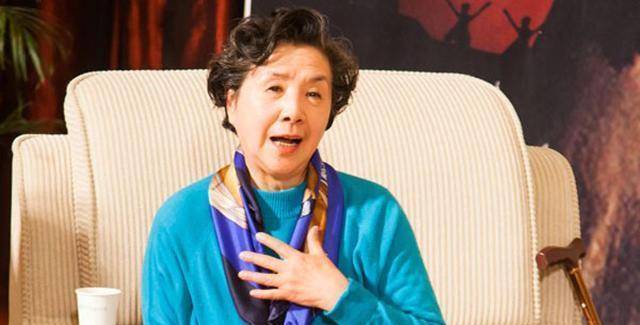 原创赵青生母叶露茜全力将最大限度的母爱全部奉献给了我