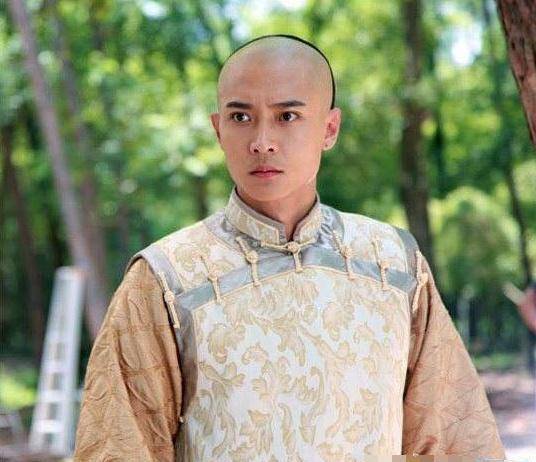 康熙最看好的孙子,不是乾隆,而是此人,被乾隆踢出皇籍_弘皙_爱新觉罗