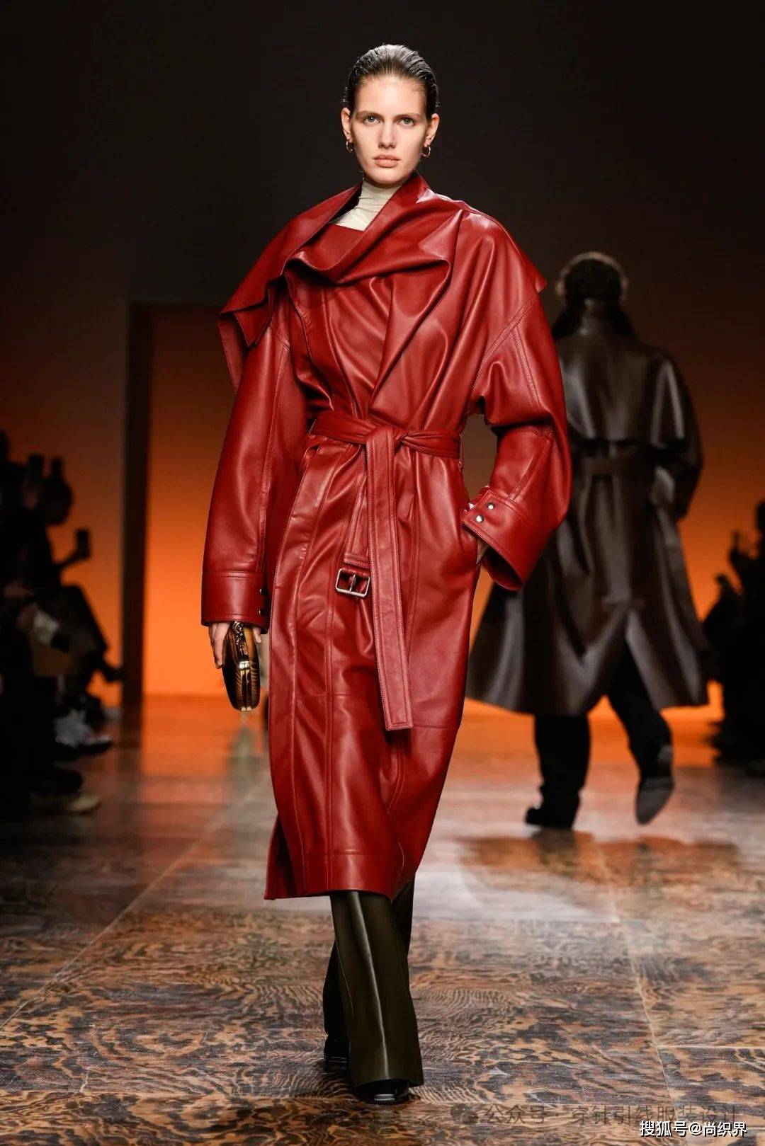 看着就养眼bottegaveneta2024秋冬系列静奢风席卷而来