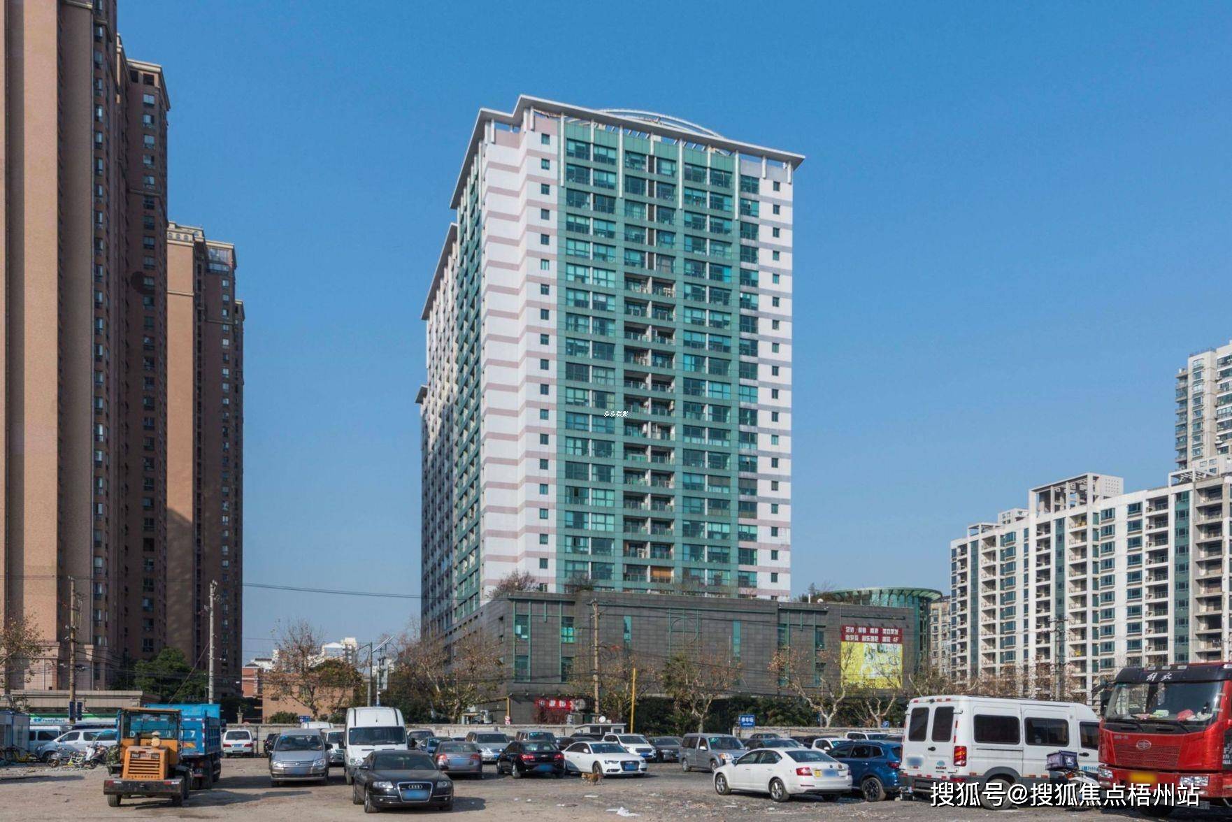 上海飘鹰世纪大厦联合办公租120人工位精装修交通便利可注册