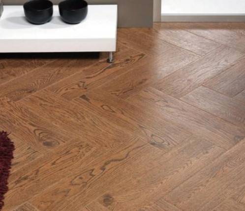 装修新房别再铺木地板了,如今有钱人家都这样装,实用又省钱