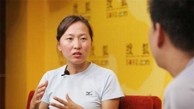 原创赛场下的马家军一人远嫁西班牙老头队长却投湖自尽令人痛惜