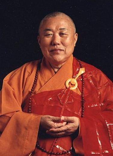 曹德旺3次问财1次问命4上石竹山得老和尚点拨