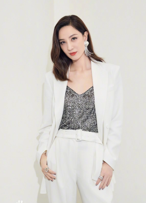 烈焰但凡女主邢菲颜值拉垮一点都压不住这群绝色女配