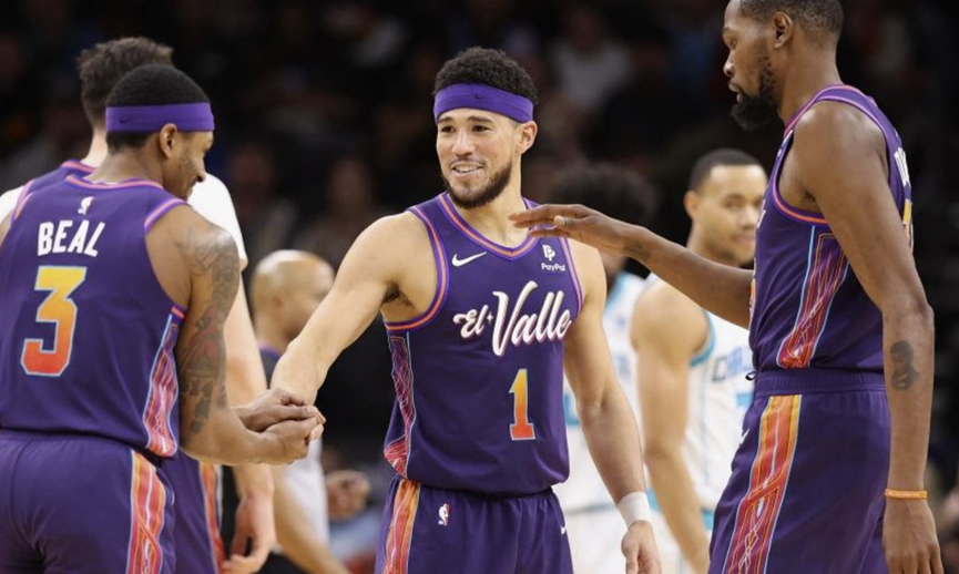 开场第一节,不配做人的球星,是德文·布克.