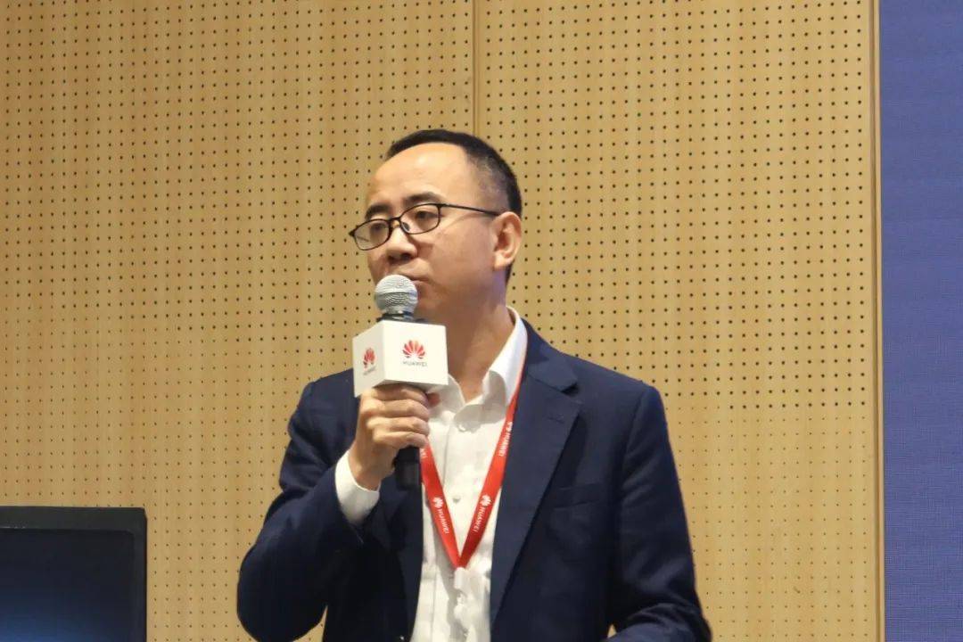 因聚而生数智有为丨软通动力亮相华为中国合作伙伴大会2024