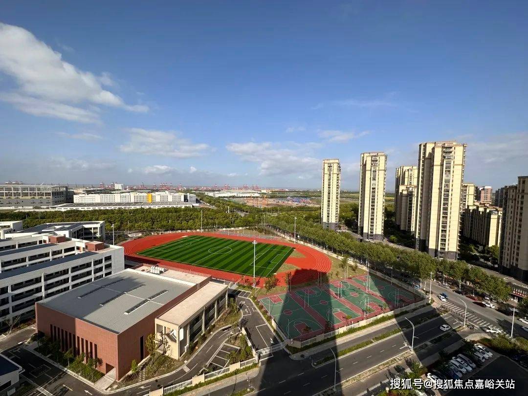 百年名校"港城小学"以及江苏重点中学浮桥中学,让孩子坐享一站式优质