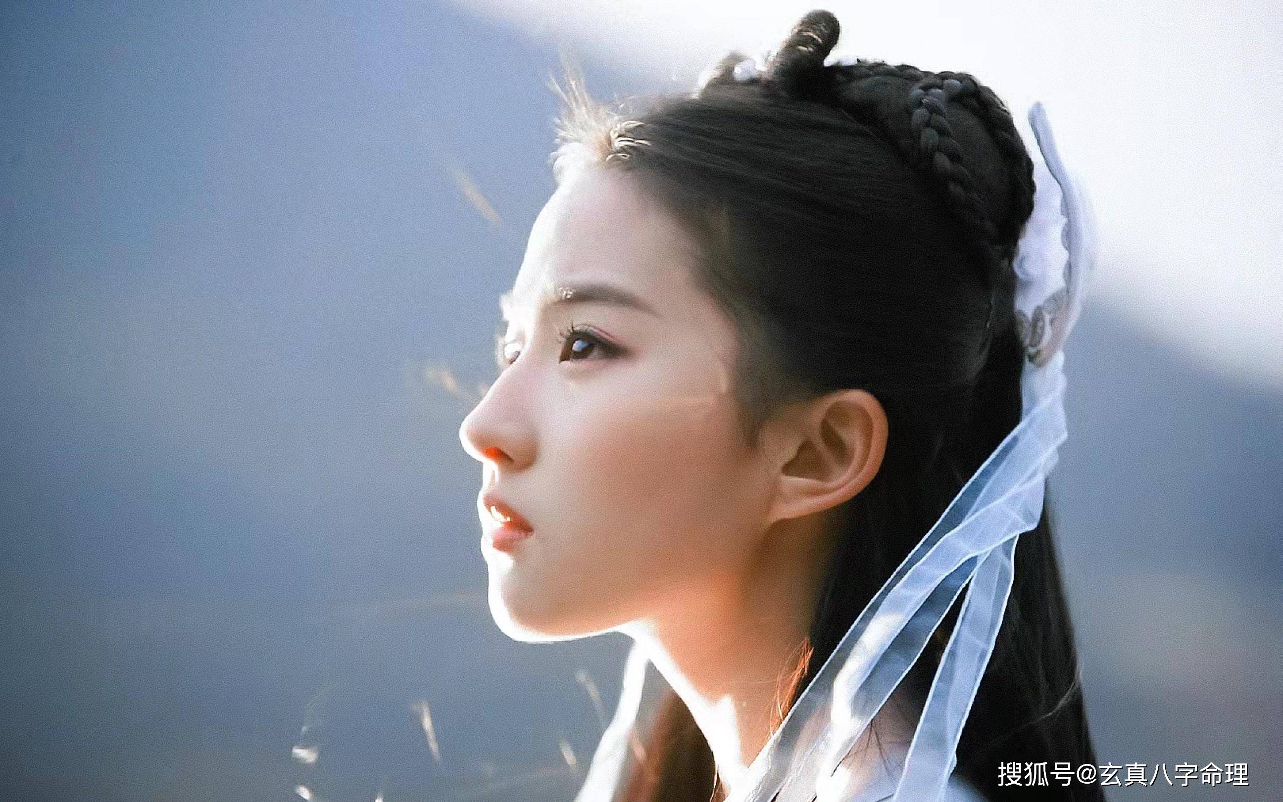 小龙女跟杨过好之前就怀上别人的孩子?