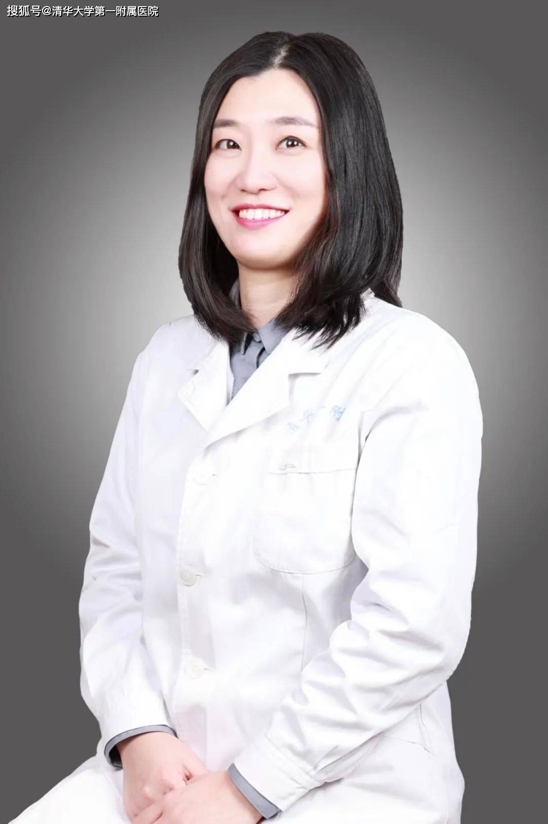 崔珊珊,博士,清华一附院眼科副主任医师.