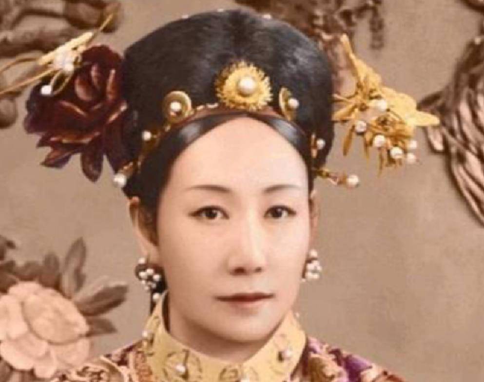 原创晚清末代王爷溥任大哥是皇帝溥仪奶奶是慈禧太后2015年去世