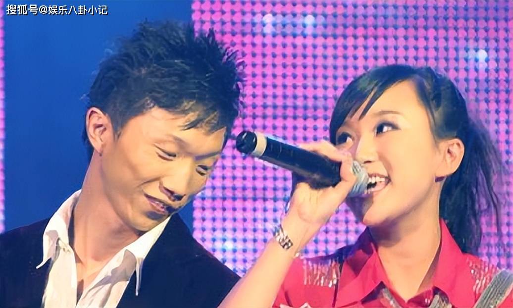 《狂飙》麻子火出圈,跑龙套21年,如今儿女双全老婆像高圆圆_宋家腾