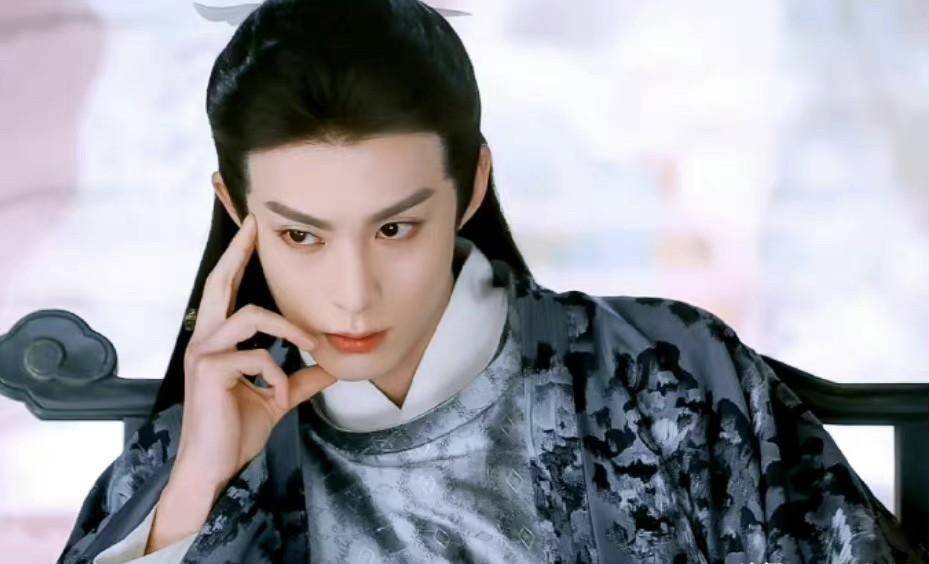 龚俊虽然我很喜欢《山河令》中龚俊扮演的温客行这个角色,但是除了