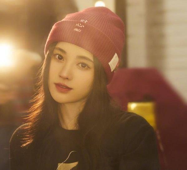 原创00后冒充鞠婧祎诈骗10万元犯罪嫌疑人已经抓获家长领人脸色难堪