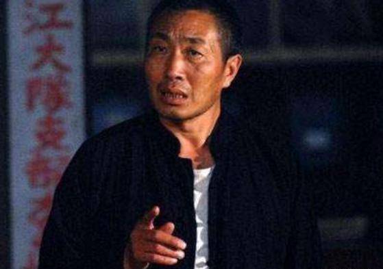 演员杜源从装卸工到老戏骨娶青梅竹马出道40年零绯闻