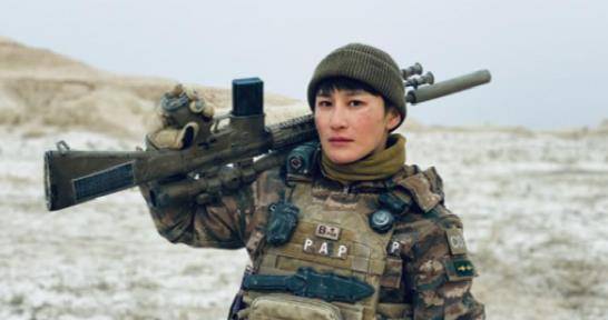 2018年2月上映的《绝密孝金》中,蒋璐霞扮演了神偷万小洁,矫健而敏捷