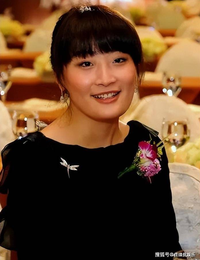 原创章泽天逗宗馥莉进你公司工资咋样宗馥莉逗趣回应笑翻众人