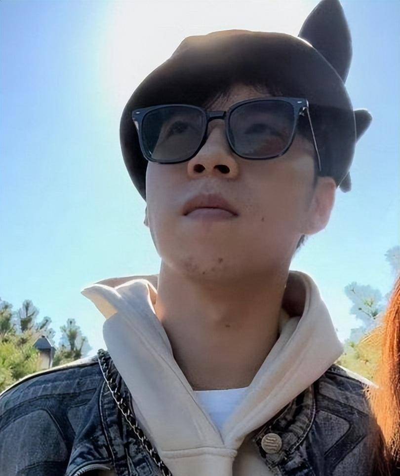 原创好离谱曝李金铭男友有女朋友女方称李金铭知道男生有女友