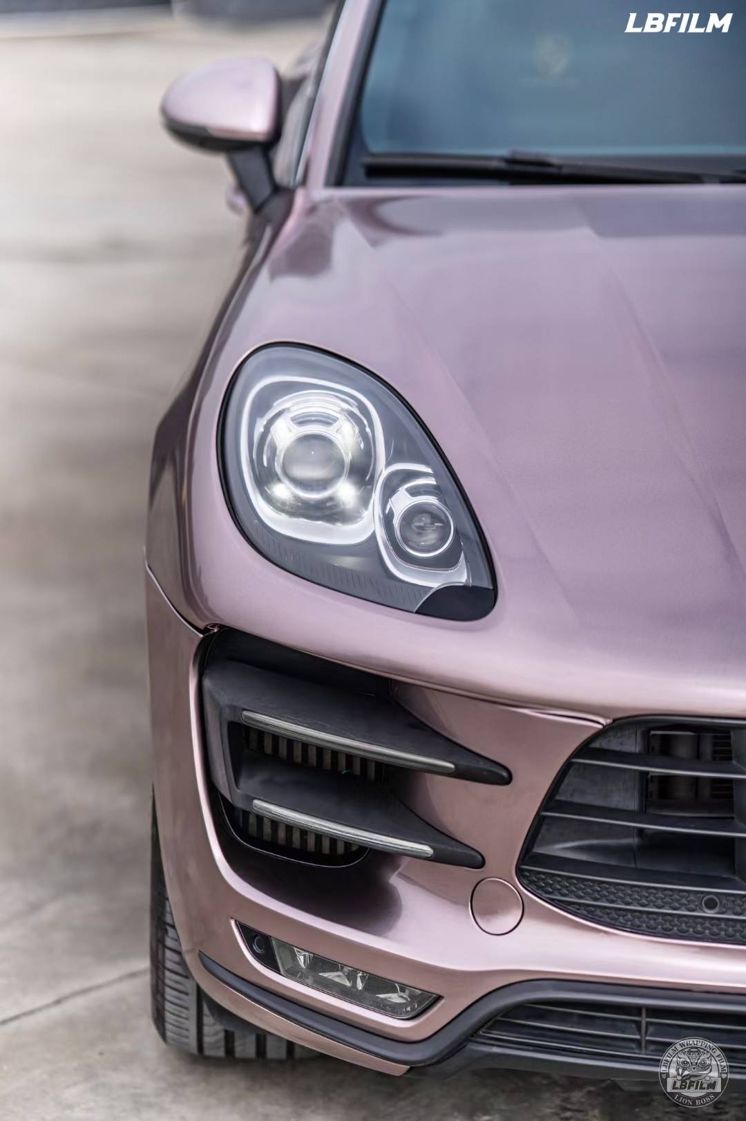 保时捷macan-lb改色膜原厂漆冰莓粉,暗粉嫩的少女感_搜狐汽车_搜狐网