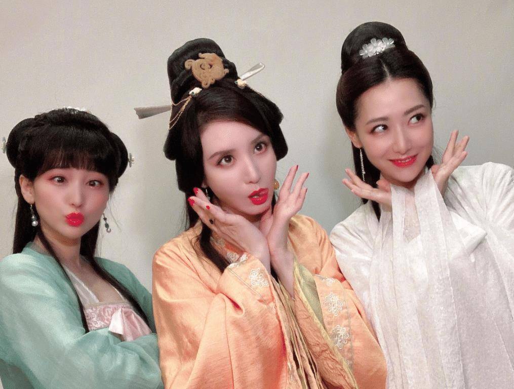 原创神话三美穿古装同框白冰没变化张萌可爱粉丝爷青回