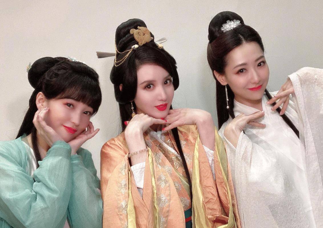 原创神话三美穿古装同框白冰没变化张萌可爱粉丝爷青回