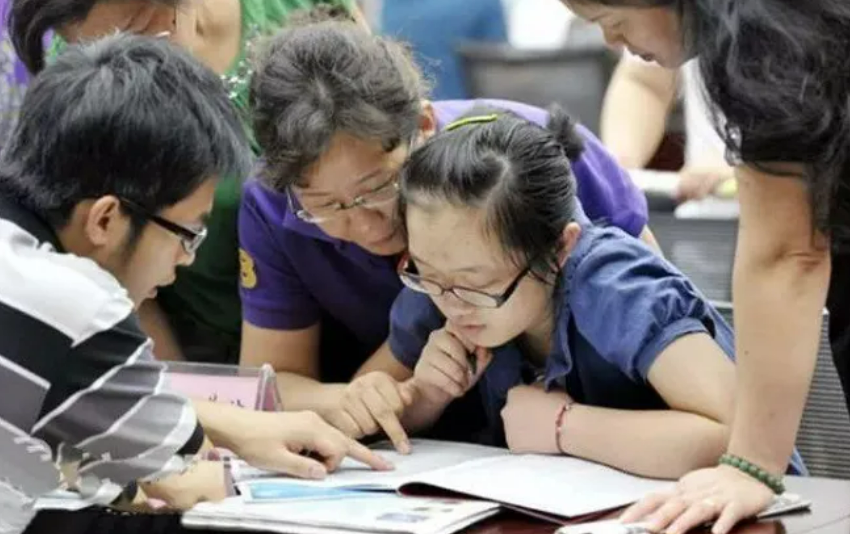 原创教师待遇计划不低于公务员教师相对公务员有这几大好处